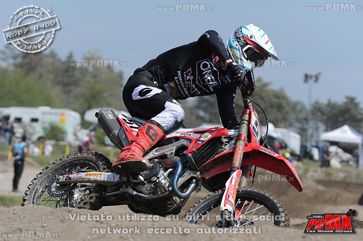 ROB_4466 (Copy).JPG